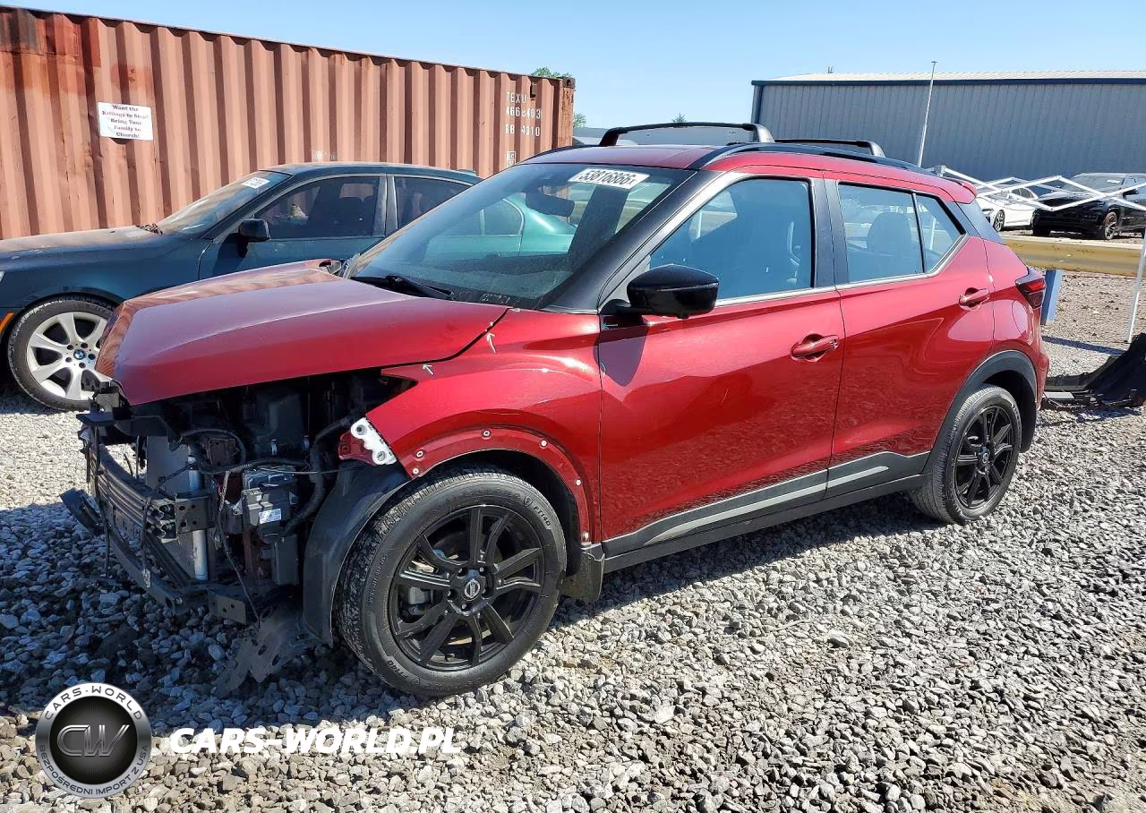 2021 Nissan Kicks Sr