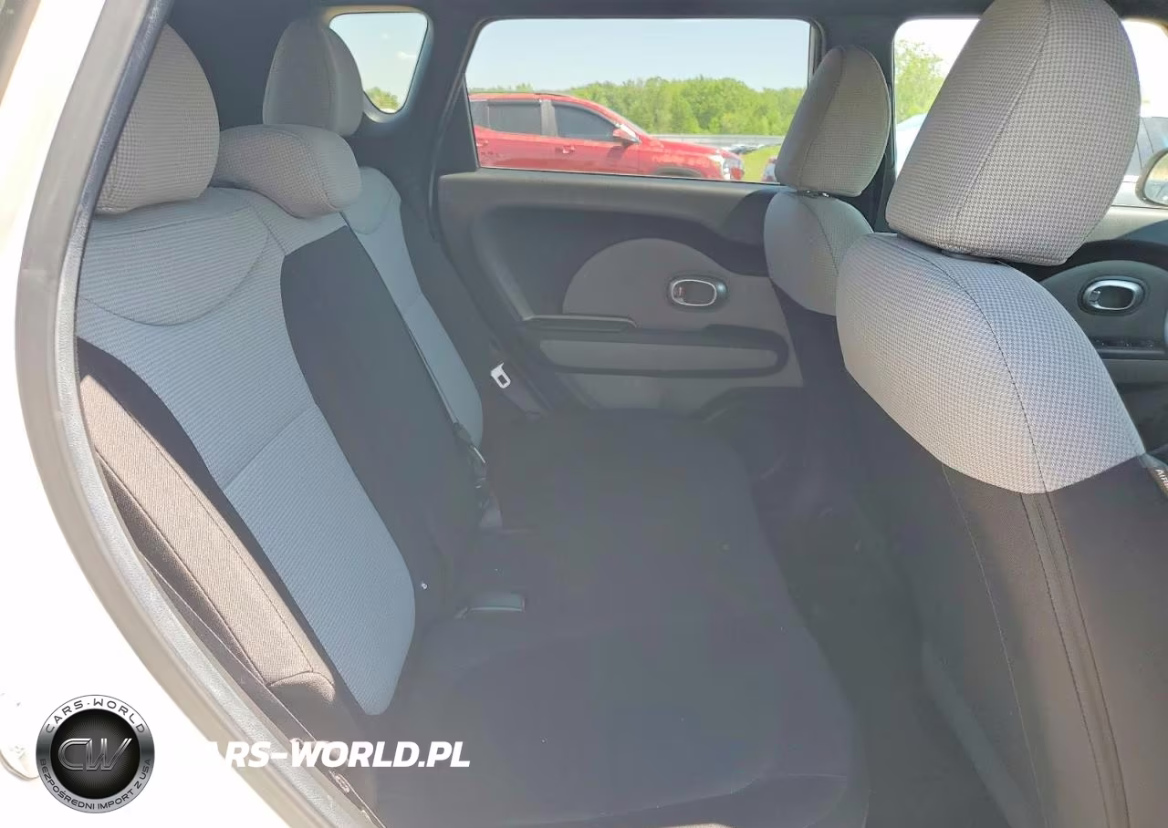 2015 Kia Soul Base VIN:KNDJN2A20F7197270 - 10