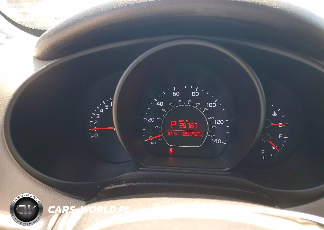 2015 Kia Soul Base VIN:KNDJN2A20F7197270 - 9