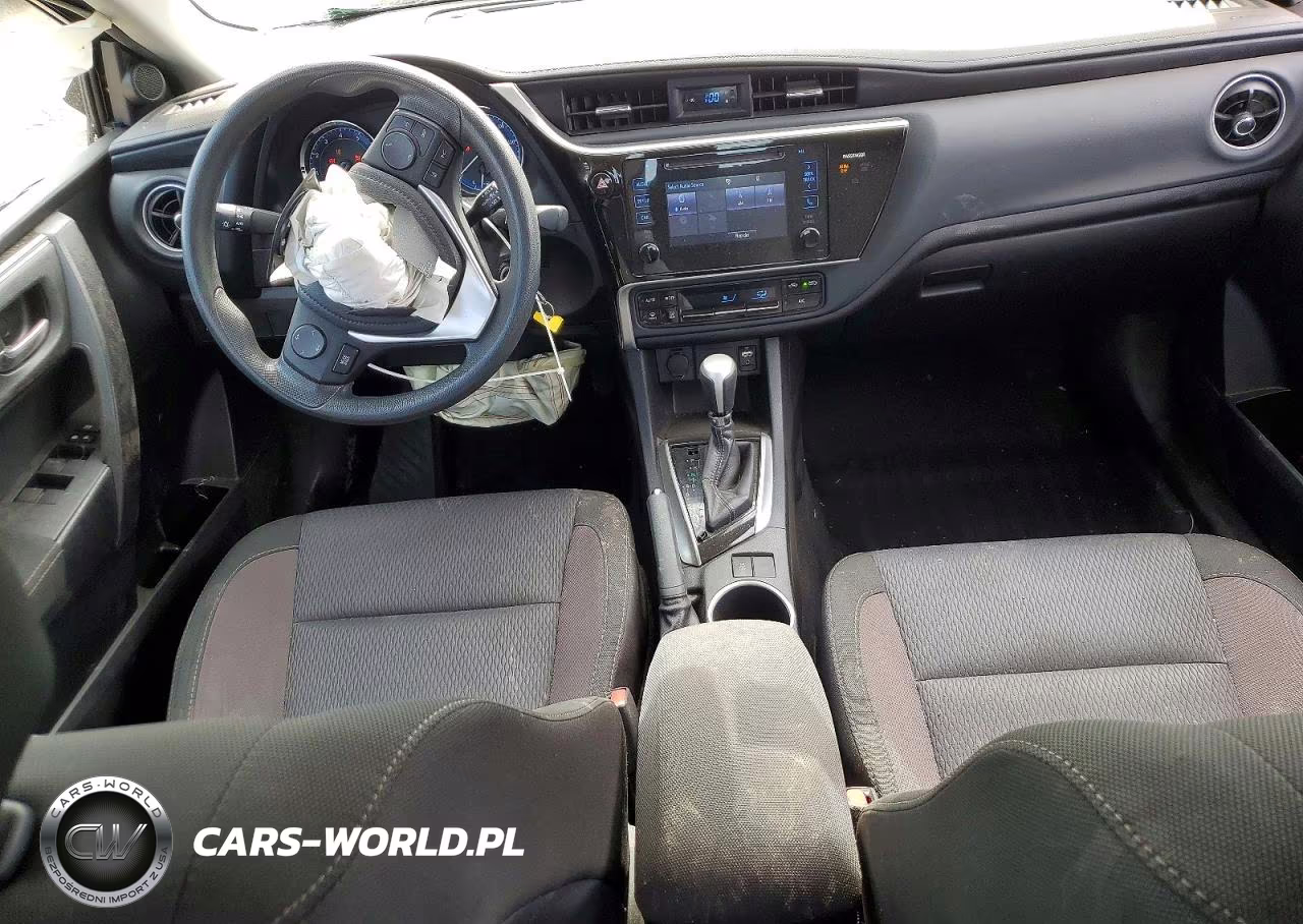 2017 Toyota Corolla Le VIN:2T1BURHEXHC961773 - 8