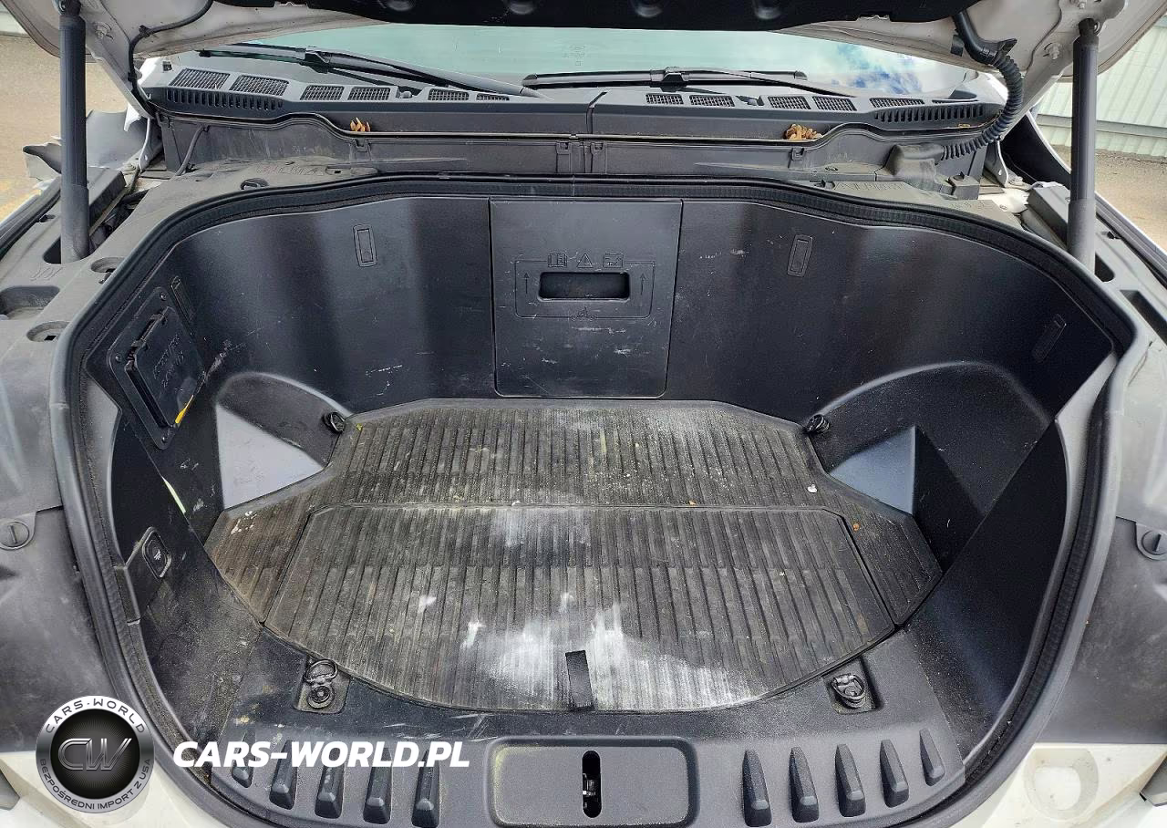 2022 Ford F150 Lightning Pro VIN:1FT6W1EV5NWG02979 - 11