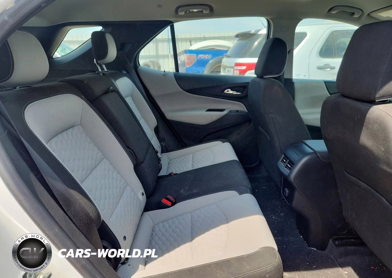 2018 Chevrolet Equinox Ls VIN:2GNAXREV8J6340652 - 10