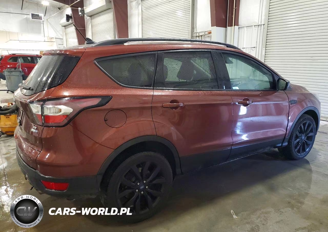 2018 Ford Escape Se VIN:1FMCU9GD9JUA23653 - 3