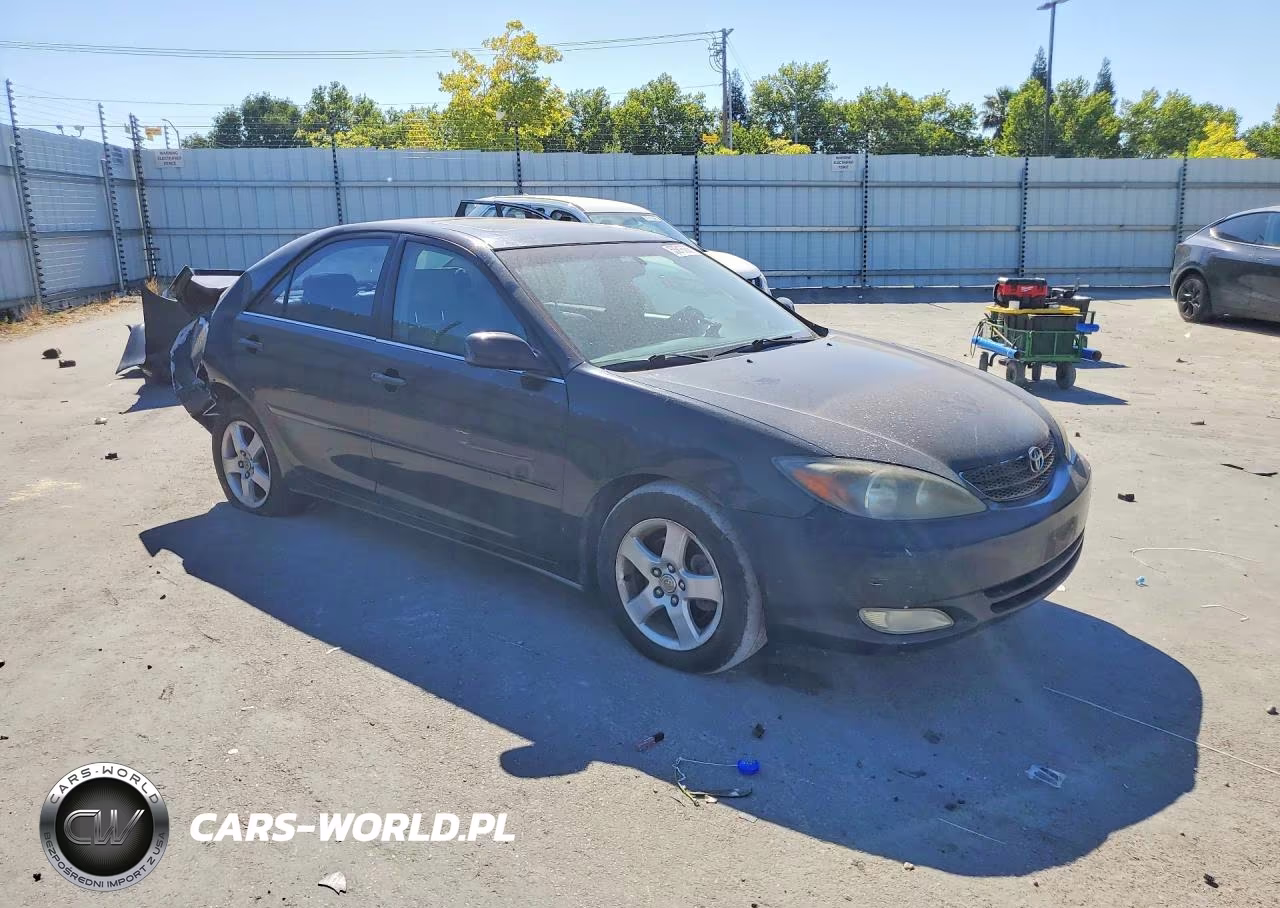 2002 Toyota Camry Se V6 VIN:4T1BF30K62U001669 - 4