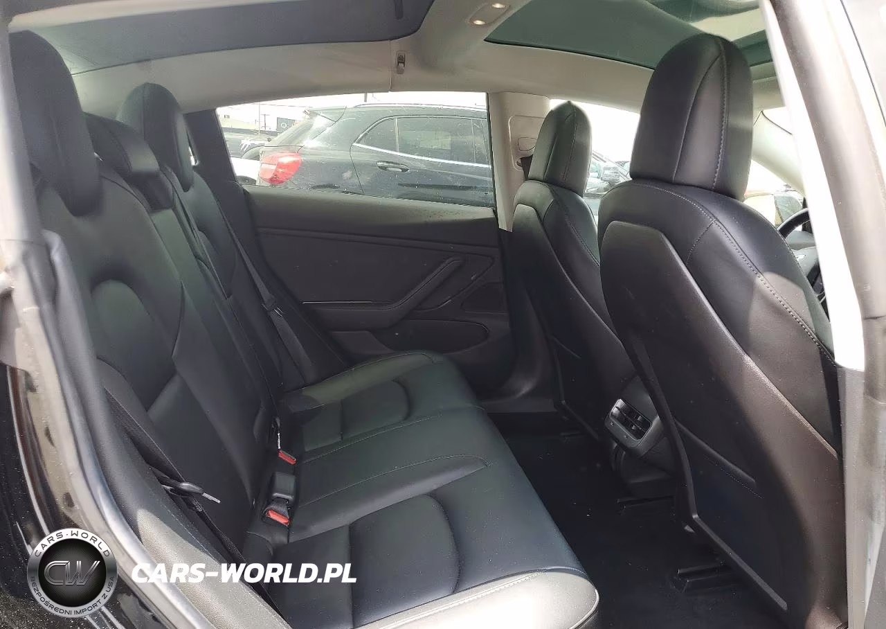 2019 Tesla Model 3 VIN:5YJ3E1EA0KF425762 - 10