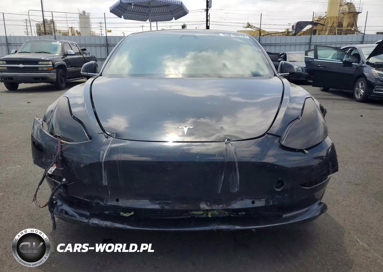 2019 Tesla Model 3 VIN:5YJ3E1EA0KF425762 - 5