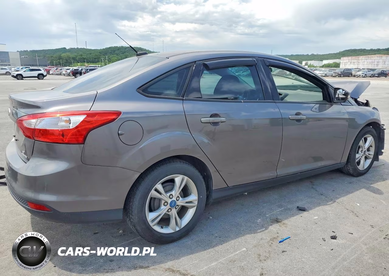 2013 Ford Focus Se VIN:1FADP3F22DL255251 - 3