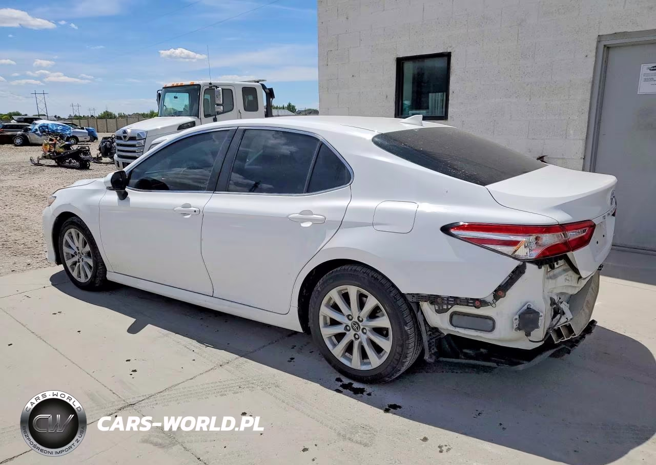 2020 Toyota Camry Le VIN:4T1L11AK3LU925087 - 2