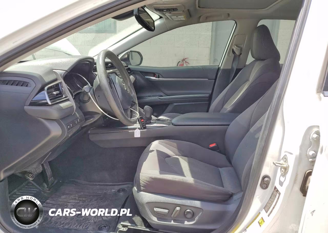 2020 Toyota Camry Le VIN:4T1L11AK3LU925087 - 7