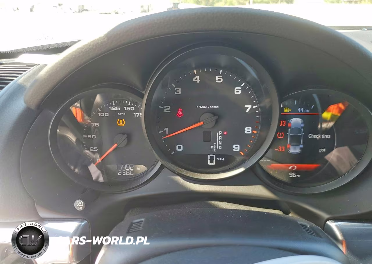 2016 Porsche Boxster VIN:WP0CA2A81GS120771 - 9