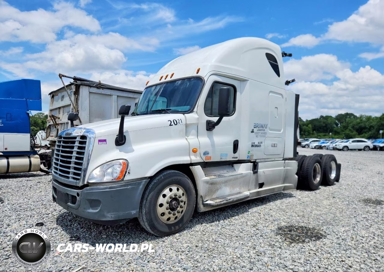 2014 Freigliner Cascadia VIN:3AKJGLD56ESFR3425 - 2