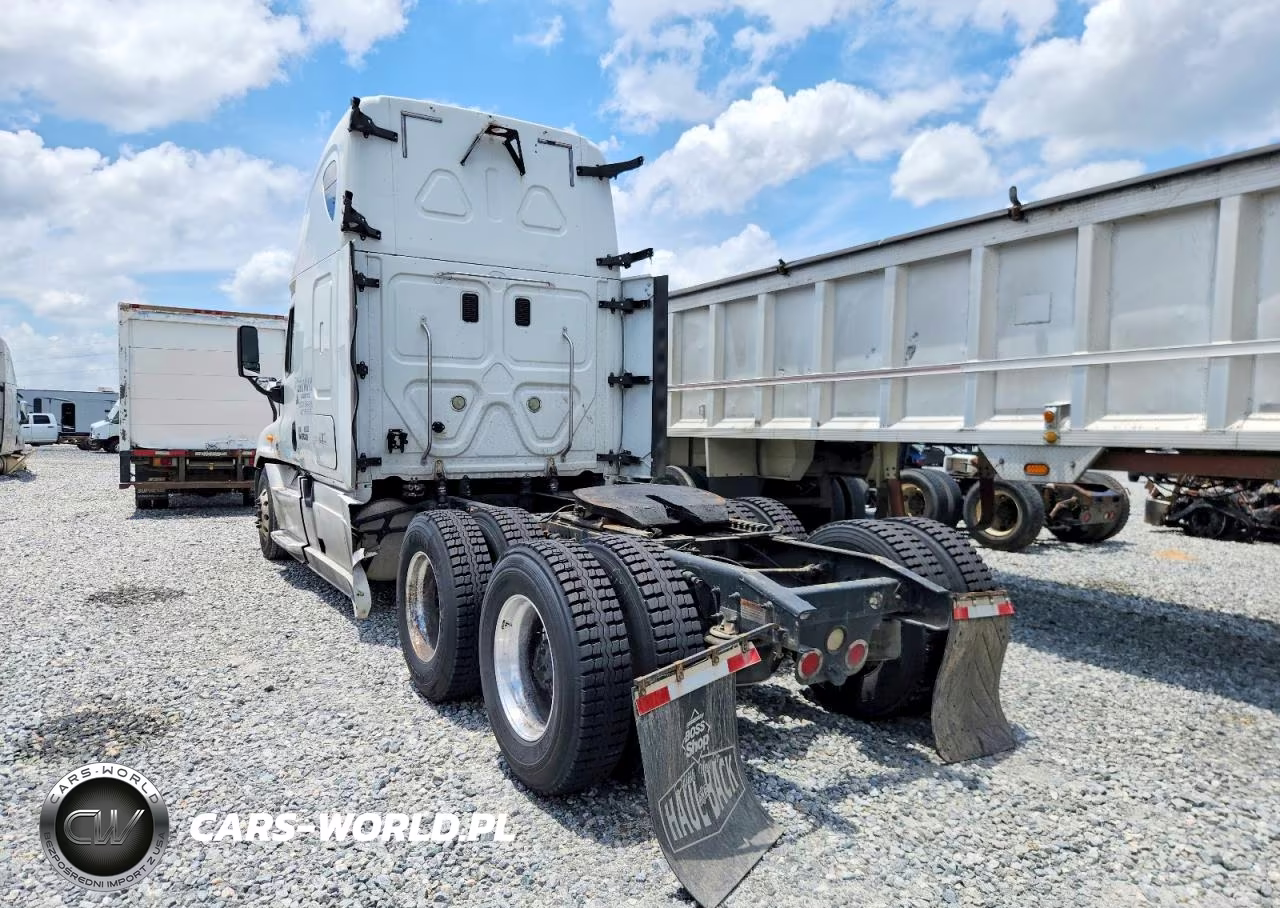 2014 Freigliner Cascadia VIN:3AKJGLD56ESFR3425 - 3