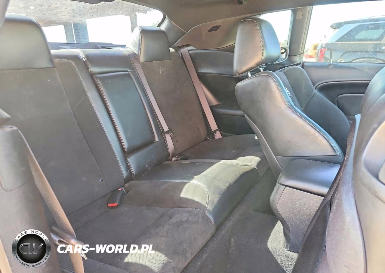 2019 Dodge Challenger R VIN:2C3CDZFJ2KH749990 - 10