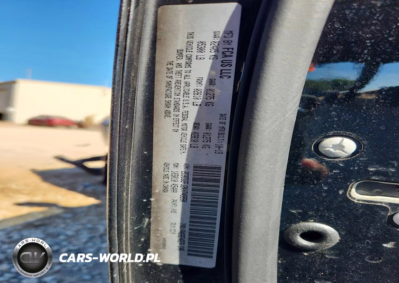 2019 Dodge Challenger R VIN:2C3CDZFJ2KH749990 - 12