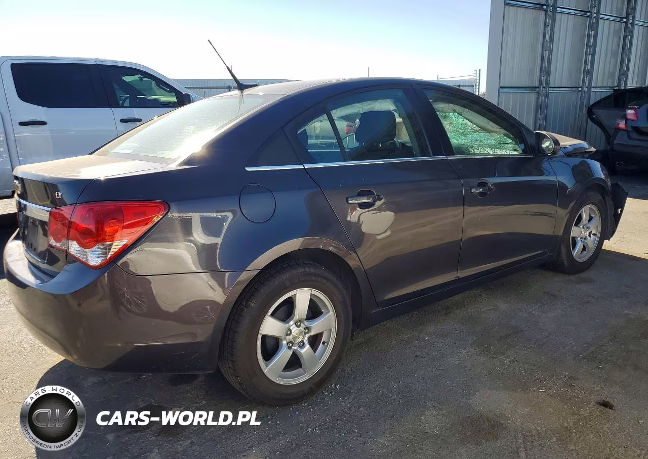 2014 Chevrolet Cruze Lt VIN:1G1PC5SB8E7433834 - 3