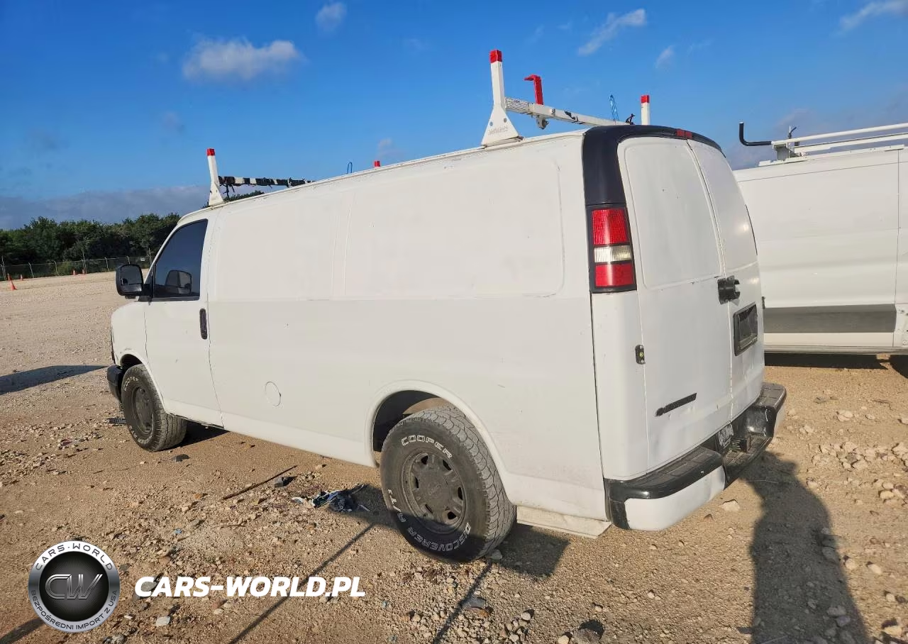 2008 Chevrolet Express Work Van VIN:1GCFG15X981111024 - 2