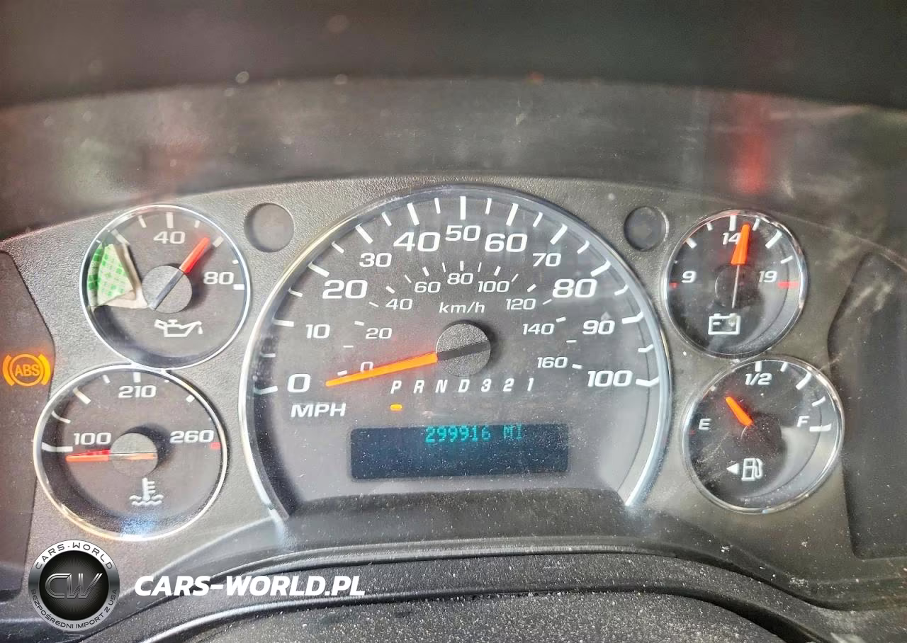 2008 Chevrolet Express Work Van VIN:1GCFG15X981111024 - 9