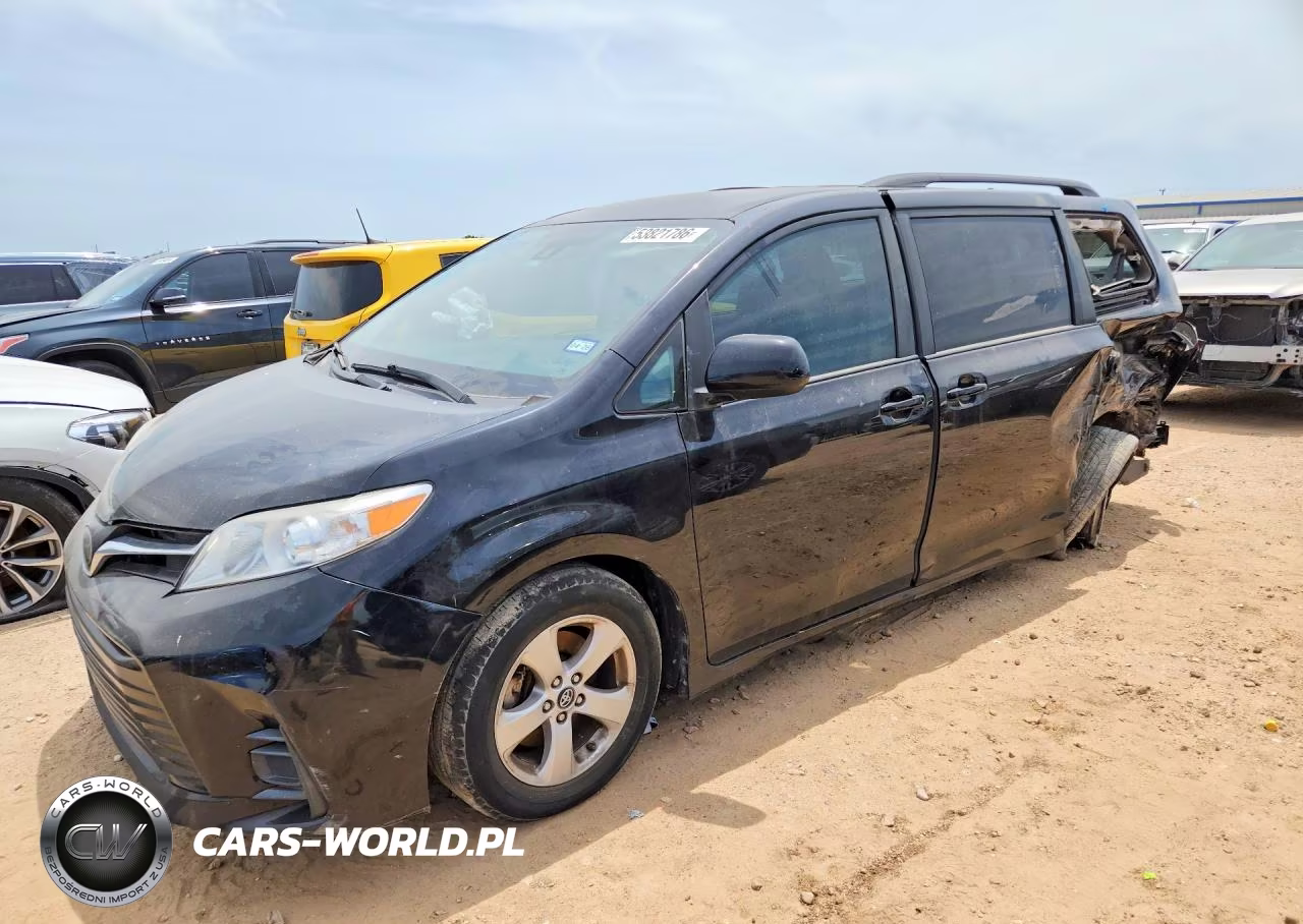 2018 Toyota Sienna Le