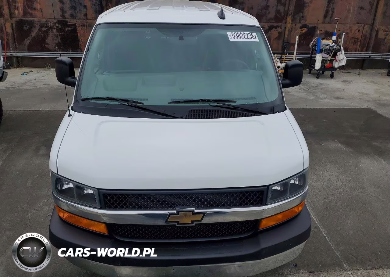 2024 Chevrolet Express G2500 VIN:1GCWGAFP8R1188760 - 5