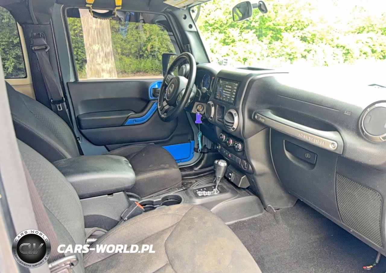 2015 Jeep Wrangler Sport VIN:1C4AJWAG8FL718516 - 5