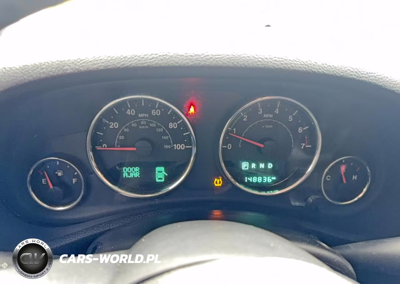 2015 Jeep Wrangler Sport VIN:1C4AJWAG8FL718516 - 8