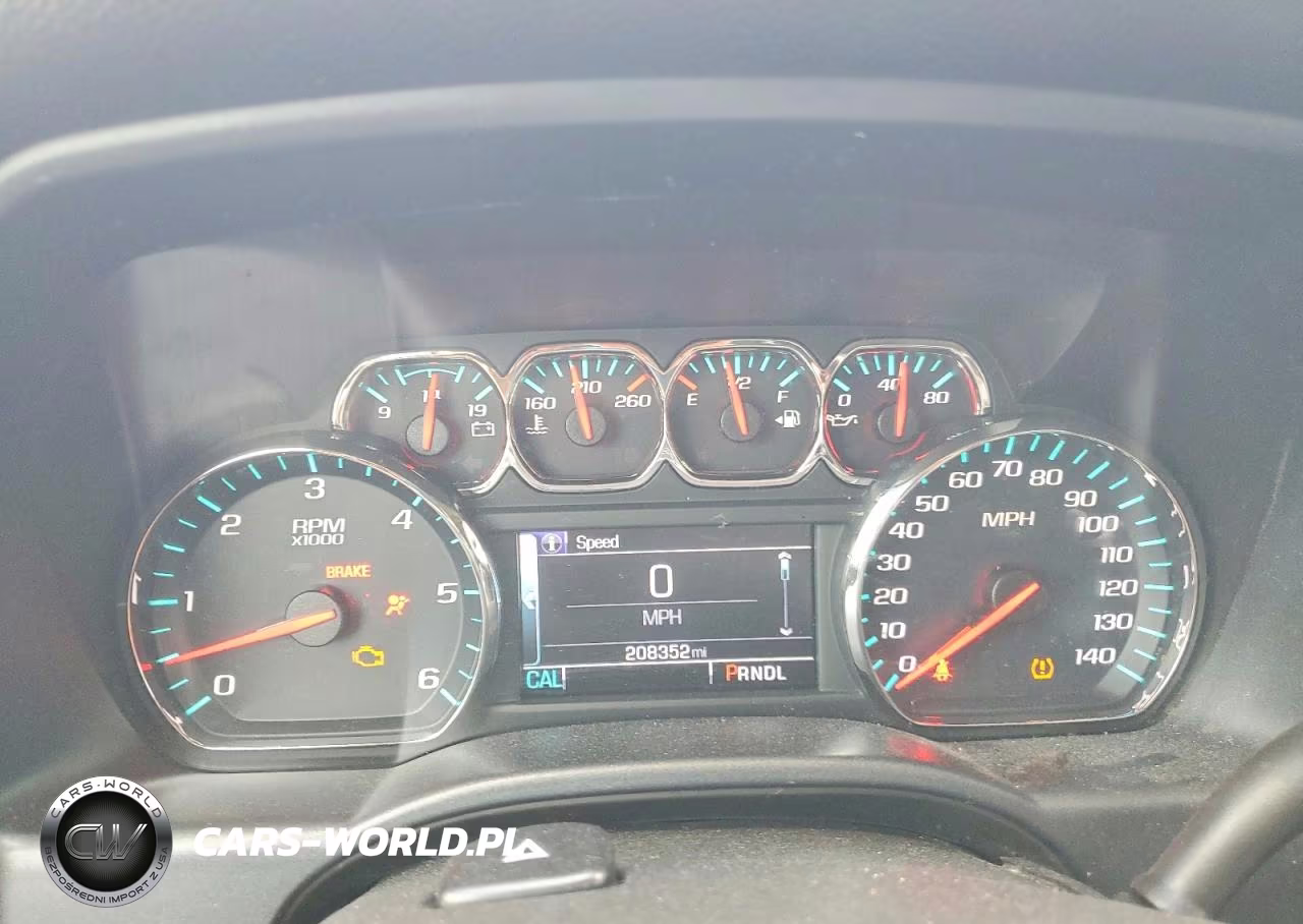 2018 Chevrolet Silverado C1500 Lt VIN:3GCPCRECXJG354313 - 9