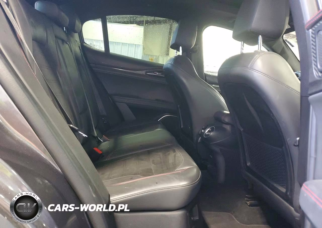 2018 Alfa Romeo Stelvio Quadrifoglio VIN:ZASFAKEV8J7C20154 - 11