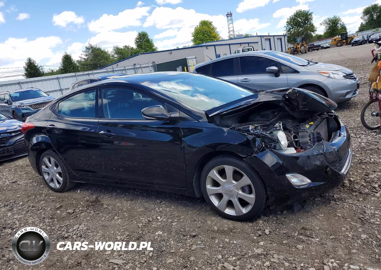 2013 Hyun Elantra VIN:KMHDH4AE2DU003049 - 4