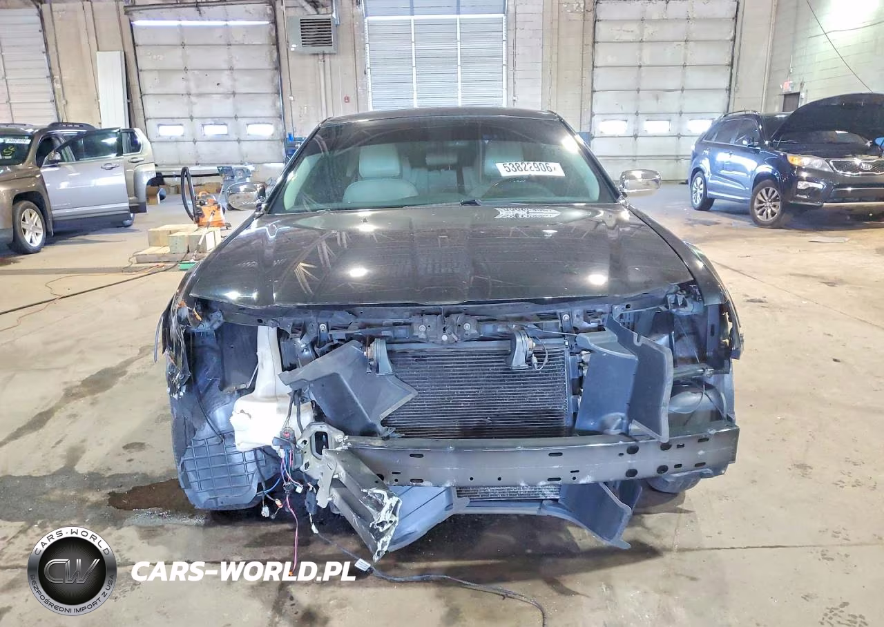 2018 Chrysler 300 Limited VIN:2C3CCAKG0JH165231 - 5