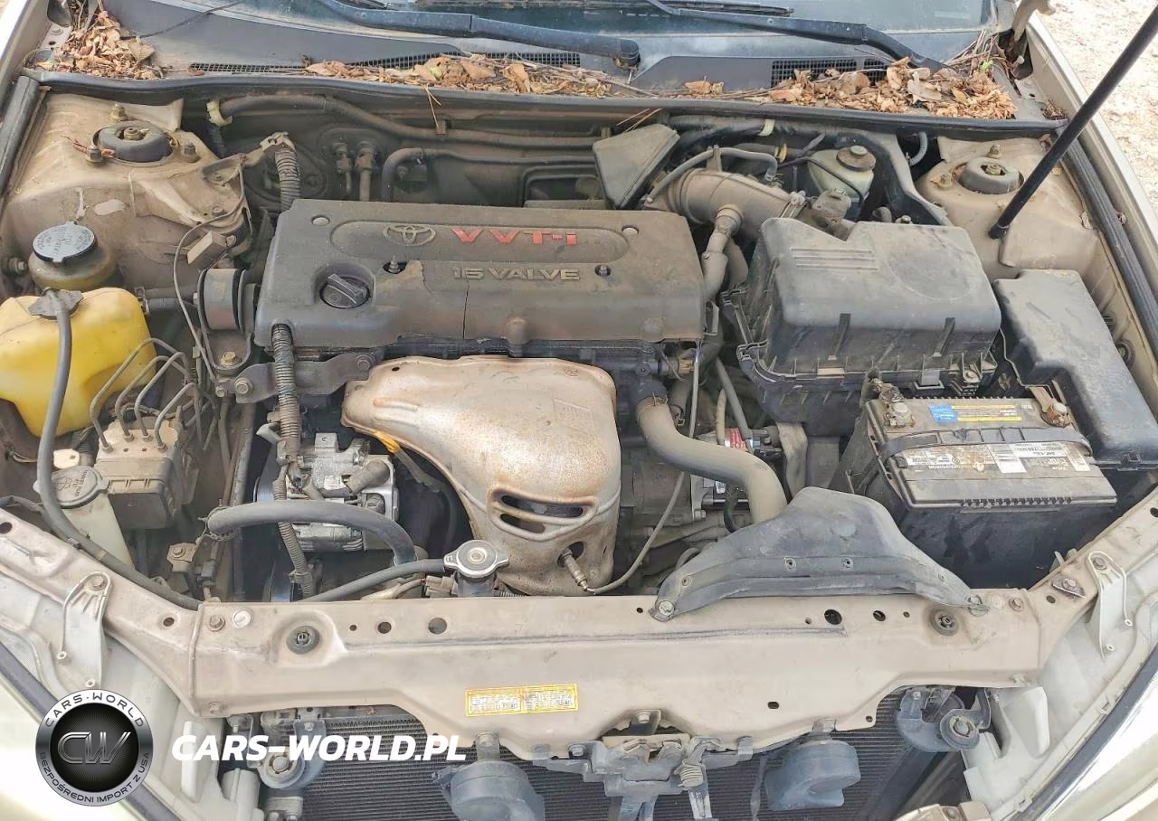 2002 Toyota Camry Le VIN:JTDBE32K020010847 - 11