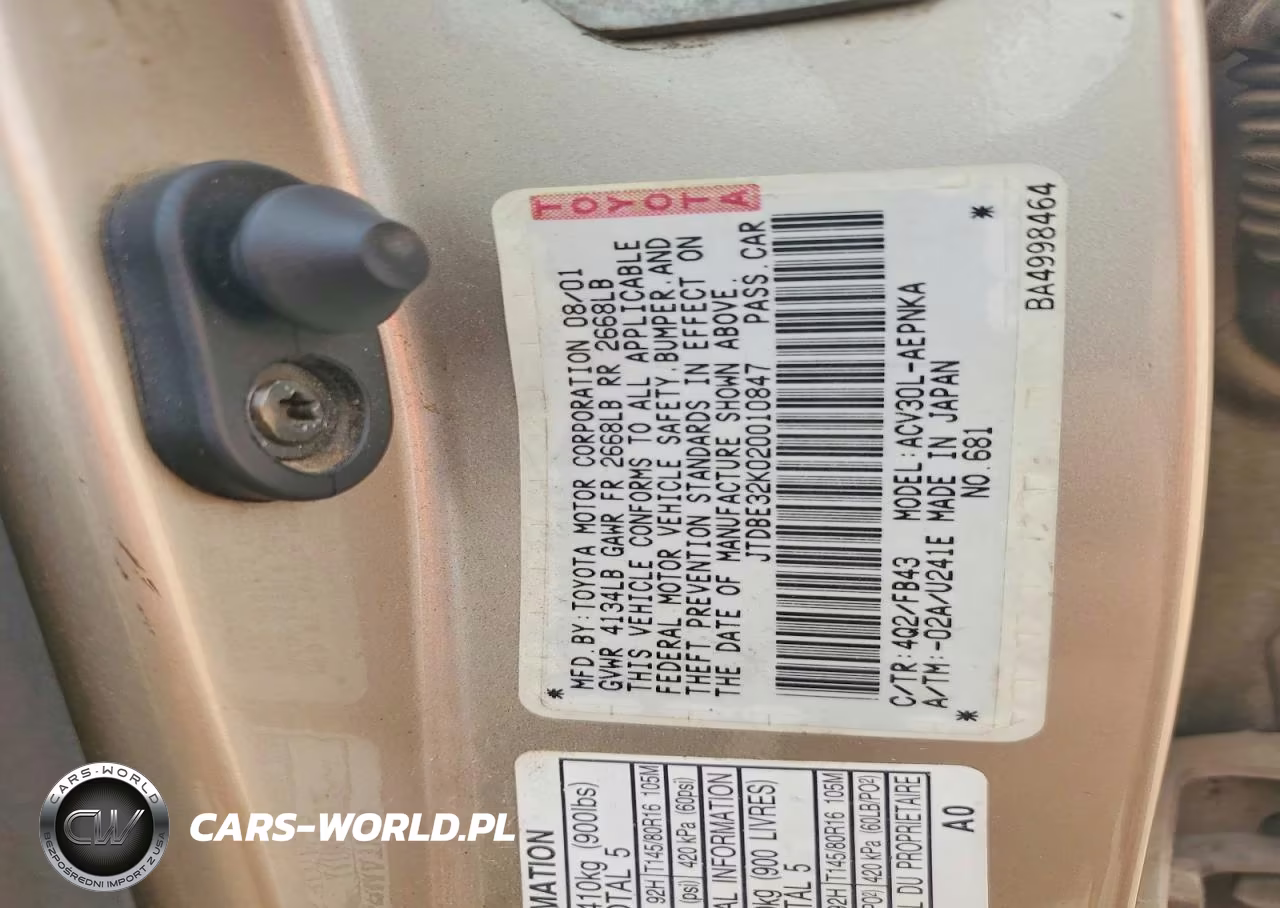 2002 Toyota Camry Le VIN:JTDBE32K020010847 - 12