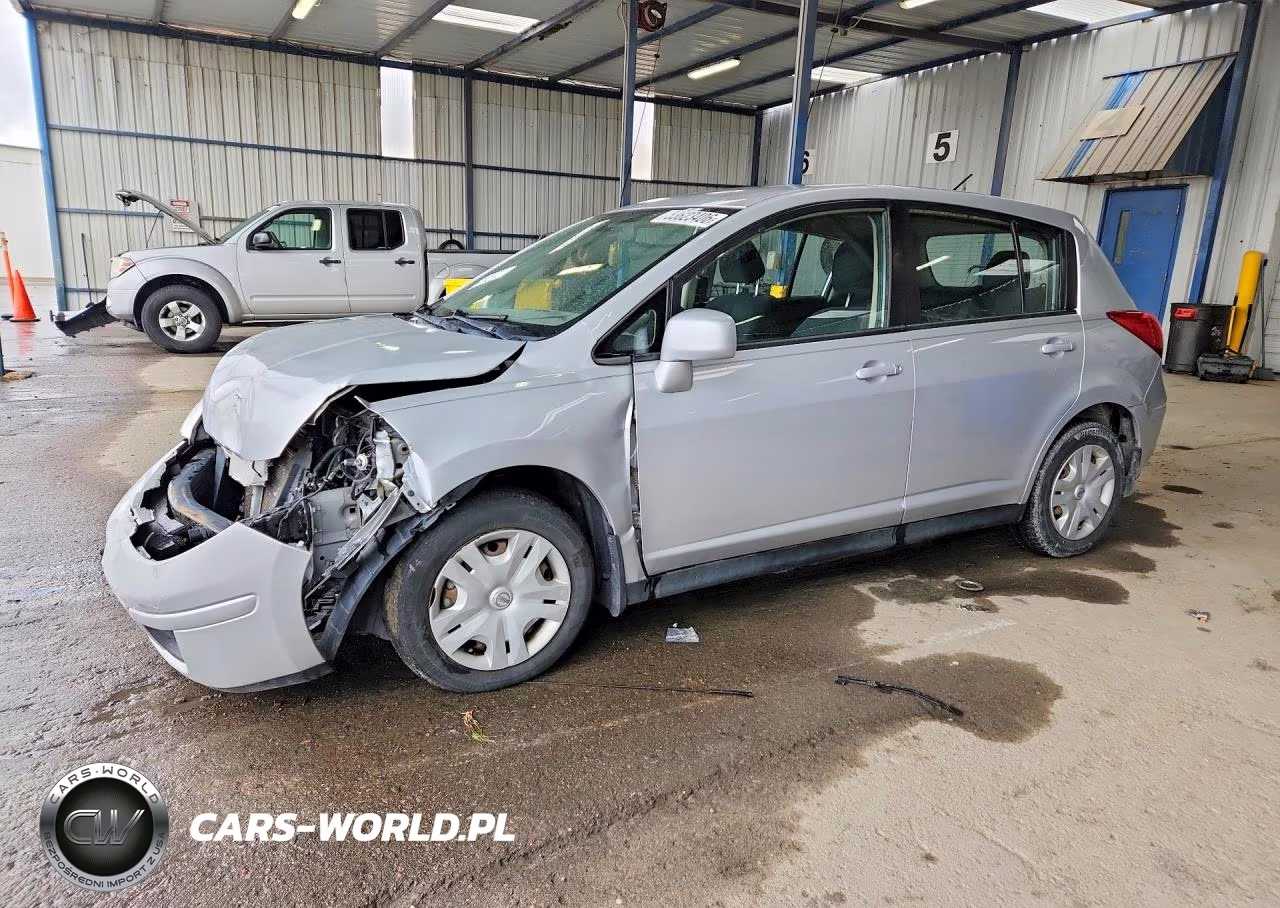 2011 Nissan Versa 1.8 S