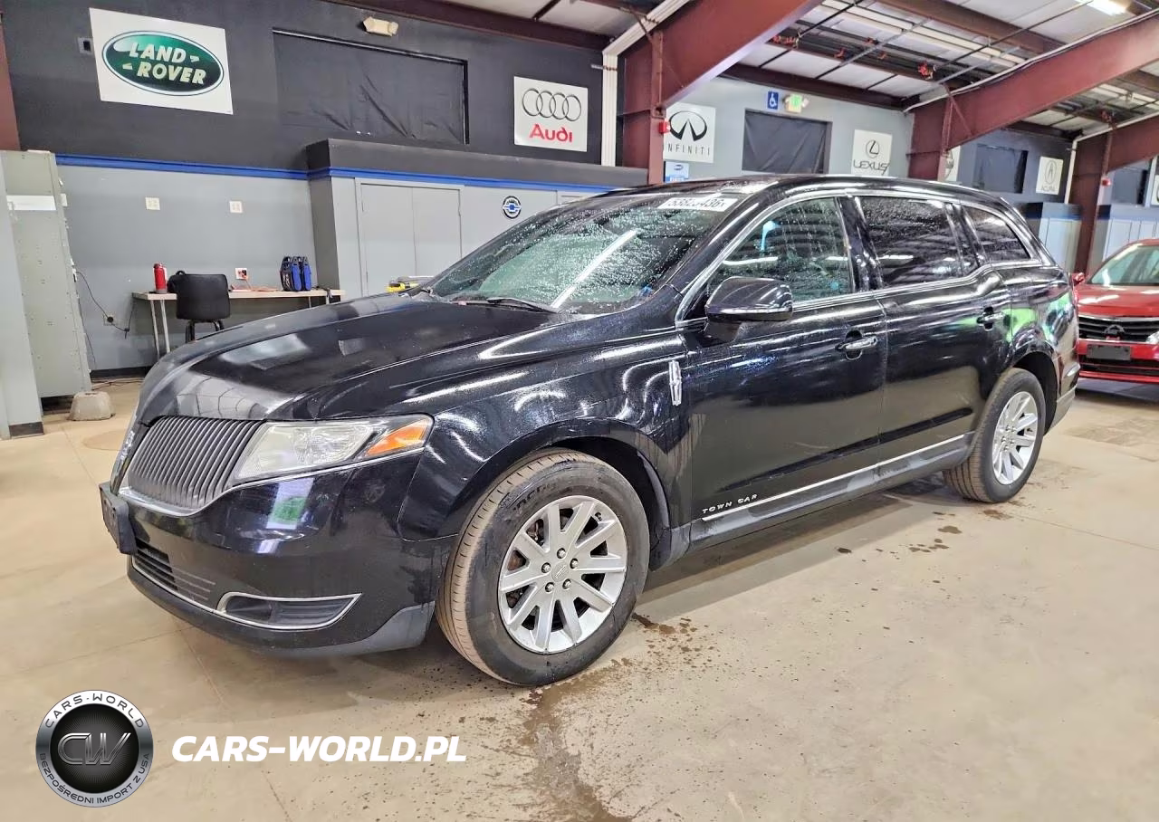 2014 Lincoln Mkt – zdjęcie 1 z 13
