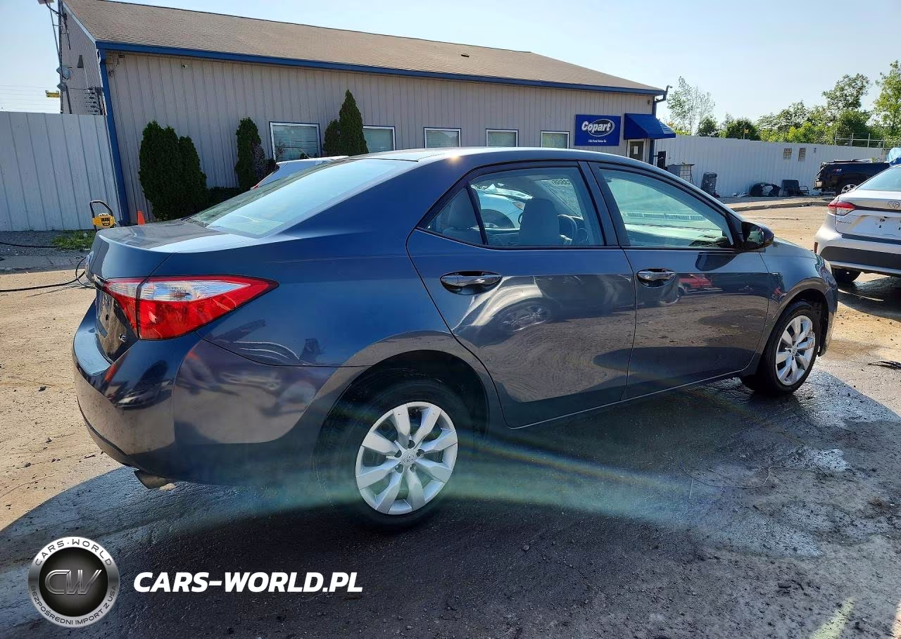 2015 Toyota Corolla Le VIN:2T1BURHE7FC422668 - 3