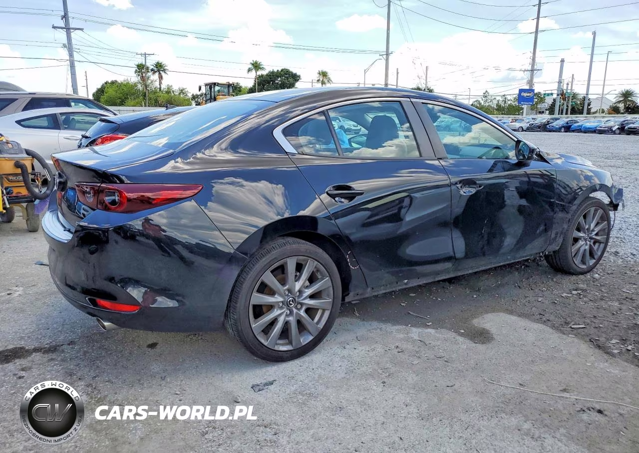 2024 Mazda 3 Preferred VIN:3MZBPACM9RM425202 - 3