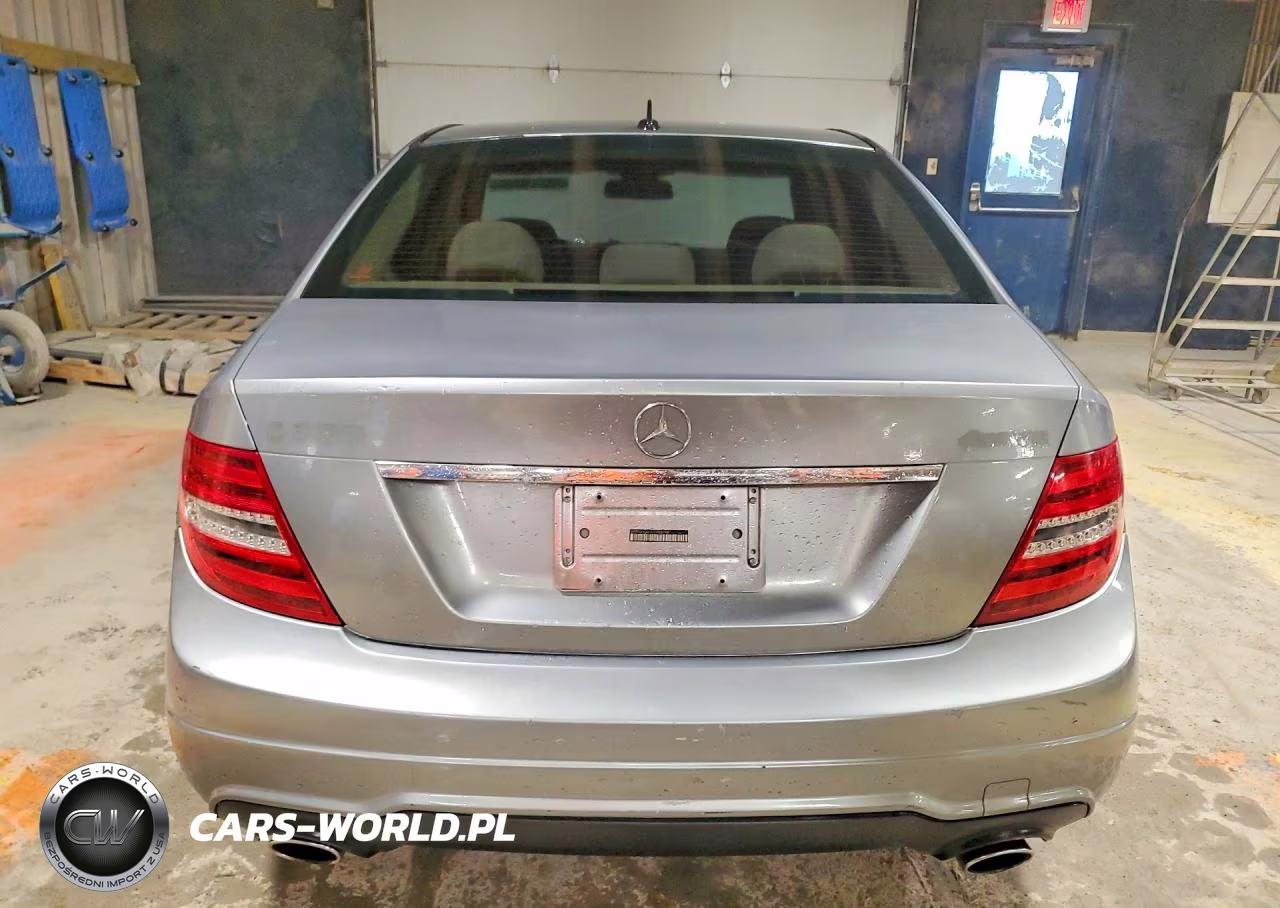 2012 Mercedes-Benz C 300 4Matic VIN:WDDGF8BB5CF908798 - 6