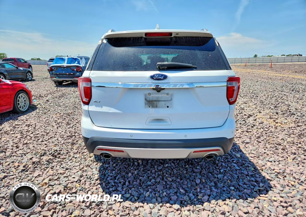 2017 Ford Explorer Xlt VIN:1FM5K7D82HGA10603 - 6