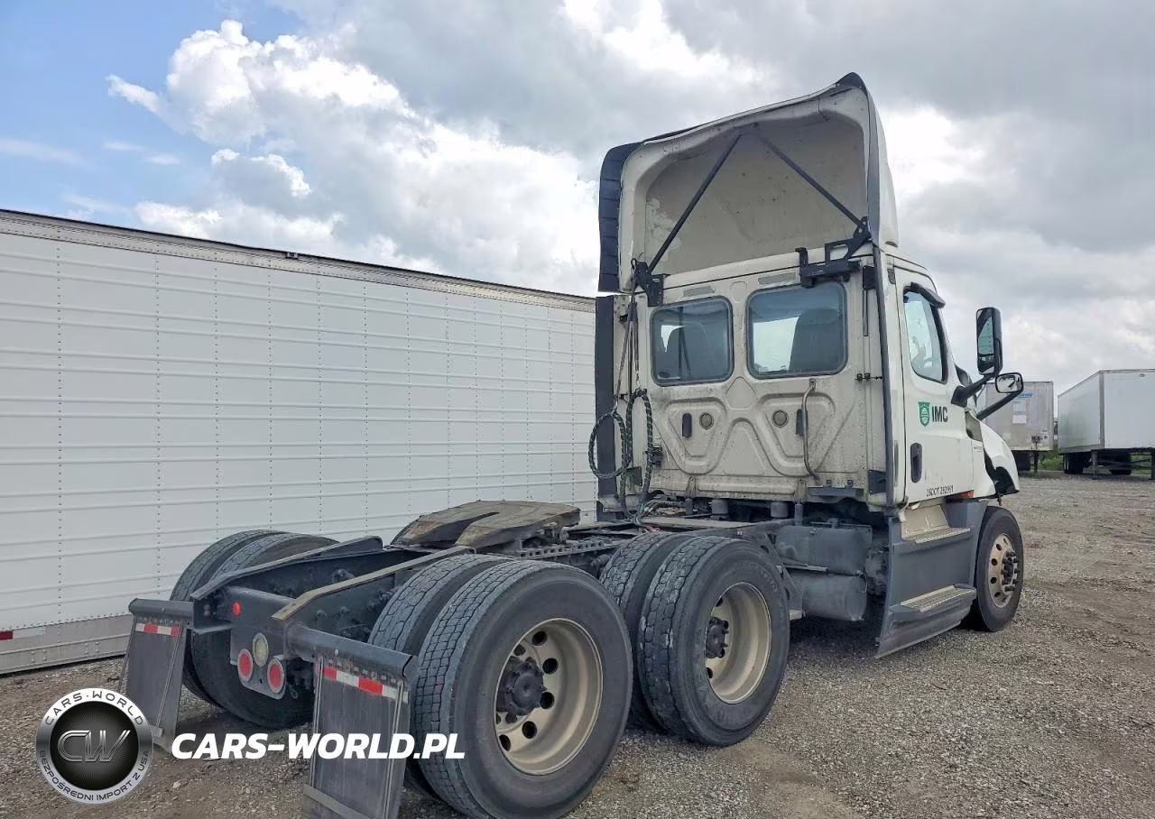 2019 Freightliner Cascadia VIN:3AKJHLDV1KSKA4983 - 4