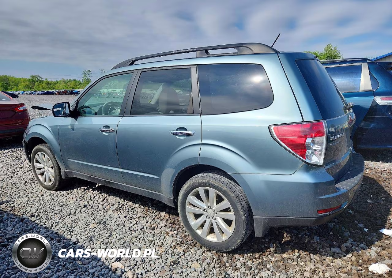 2011 Subaru Forester 2.5X Premium VIN:JF2SHBDC7BH733895 - 2
