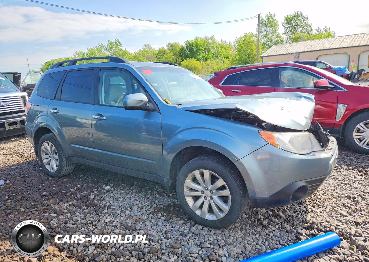 2011 Subaru Forester 2.5X Premium VIN:JF2SHBDC7BH733895 - 4