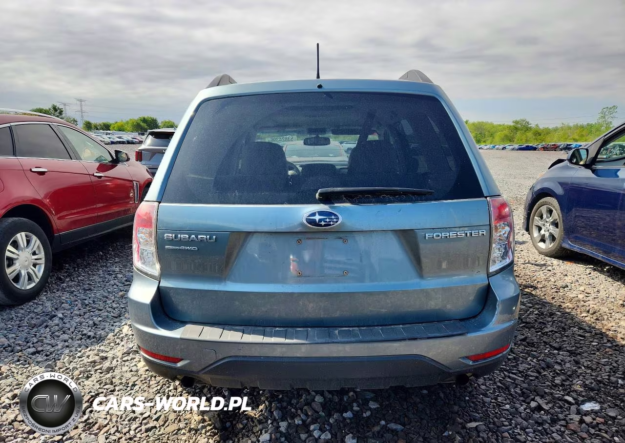 2011 Subaru Forester 2.5X Premium VIN:JF2SHBDC7BH733895 - 6
