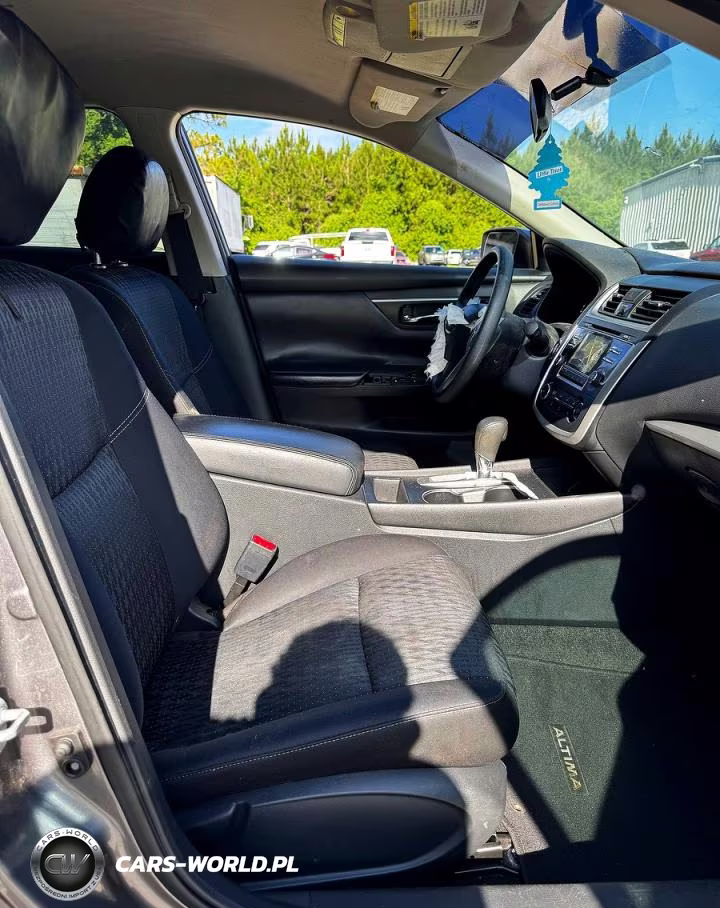 2016 Nissan Altima 2.5 S VIN:1N4AL3AP7GC186935 - 5