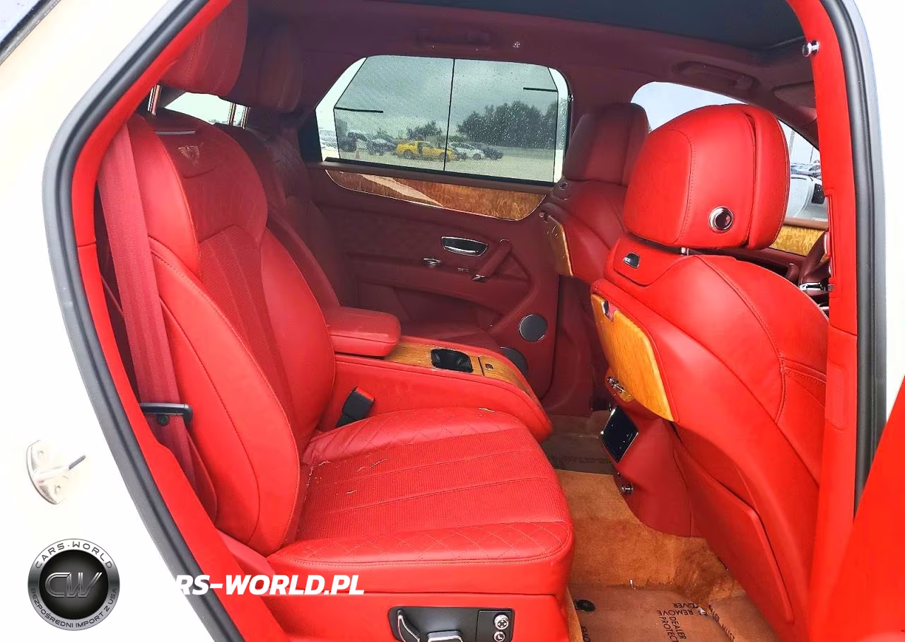 2017 Bentley Bentayga VIN:SJAAC2ZVXHC014912 - 11