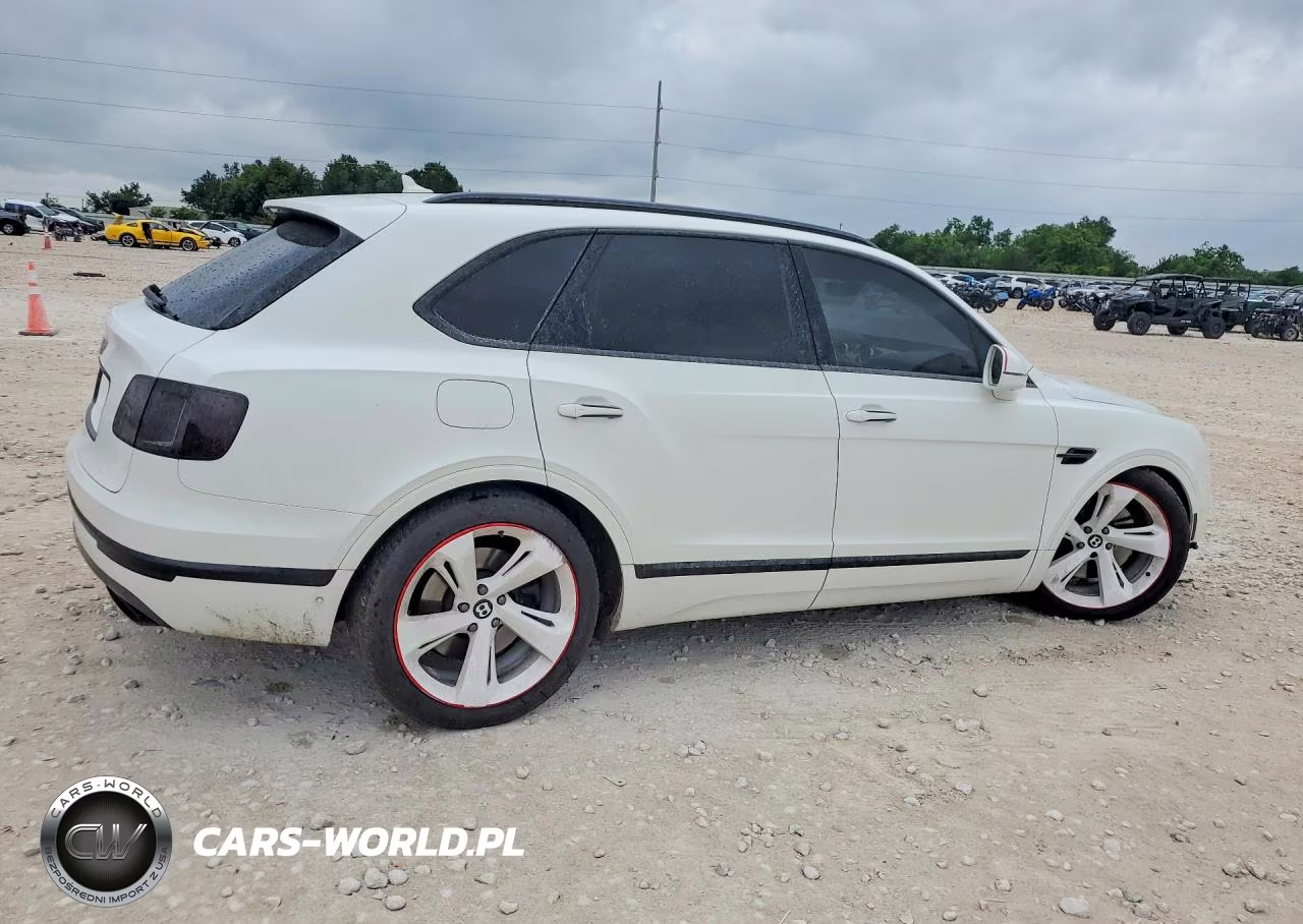 2017 Bentley Bentayga VIN:SJAAC2ZVXHC014912 - 3