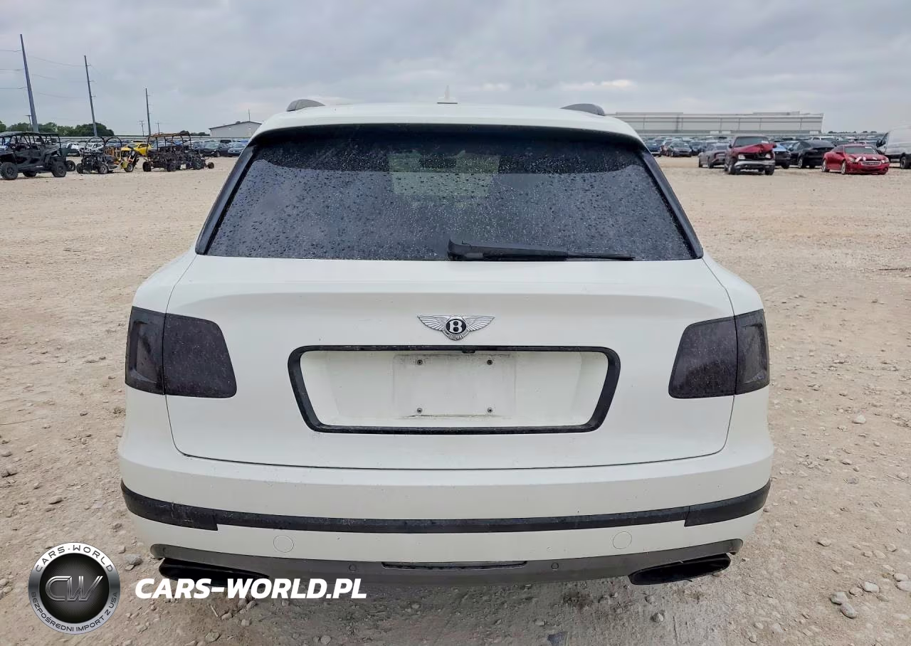 2017 Bentley Bentayga VIN:SJAAC2ZVXHC014912 - 6