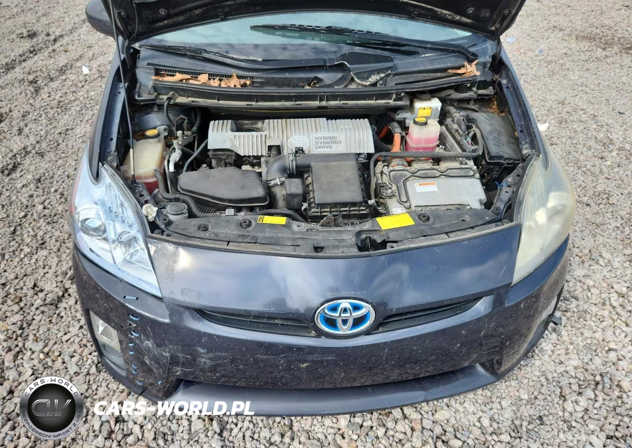 2011 Toyota Prius Two VIN:JTDKN3DU7B1355253 - 11