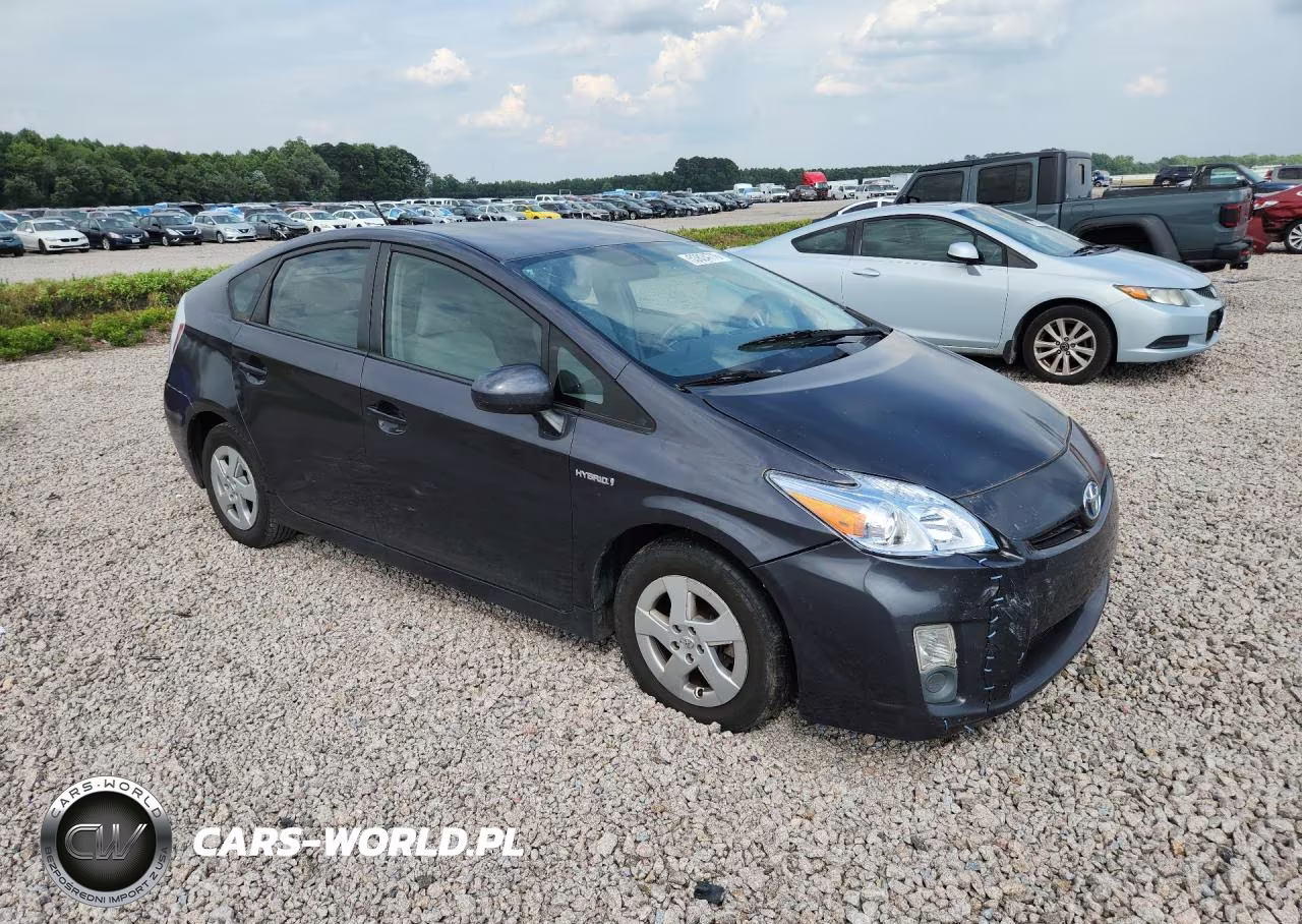 2011 Toyota Prius Two VIN:JTDKN3DU7B1355253 - 4