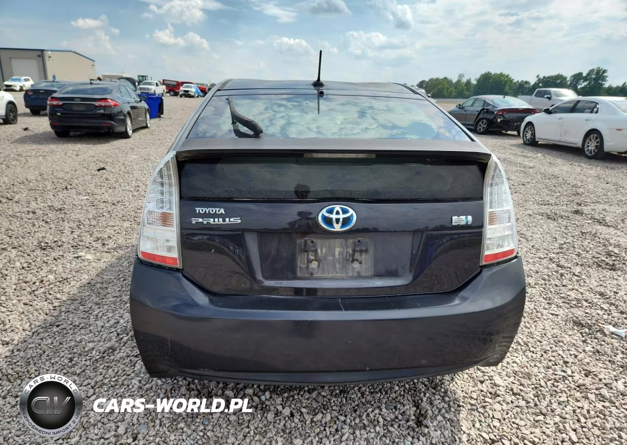 2011 Toyota Prius Two VIN:JTDKN3DU7B1355253 - 6