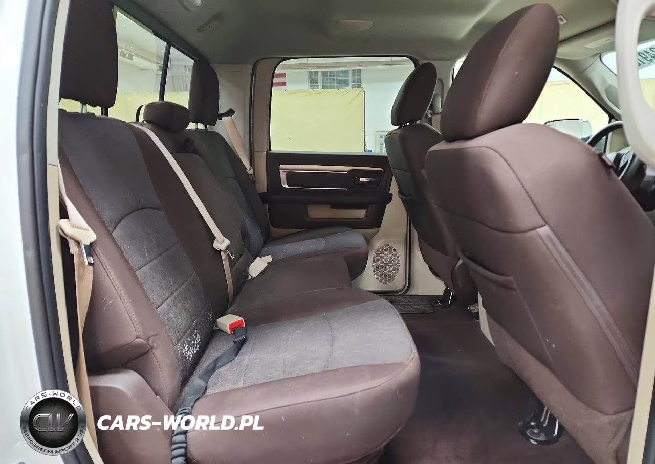 2018 Ram 2500 Slt VIN:3C6UR5DJ5JG418551 - 10