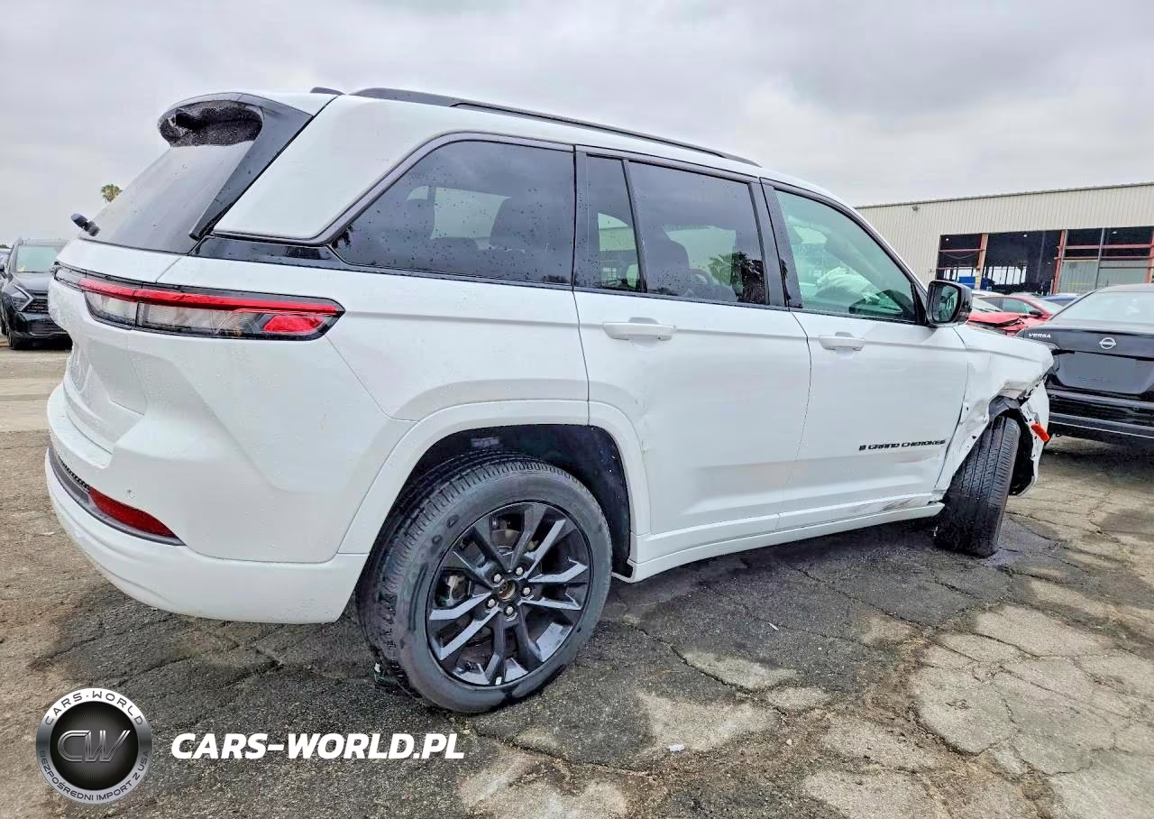 2026 Jeep Grand Cherokee Limited VIN:1C4RJHBR4TC232151 - 3